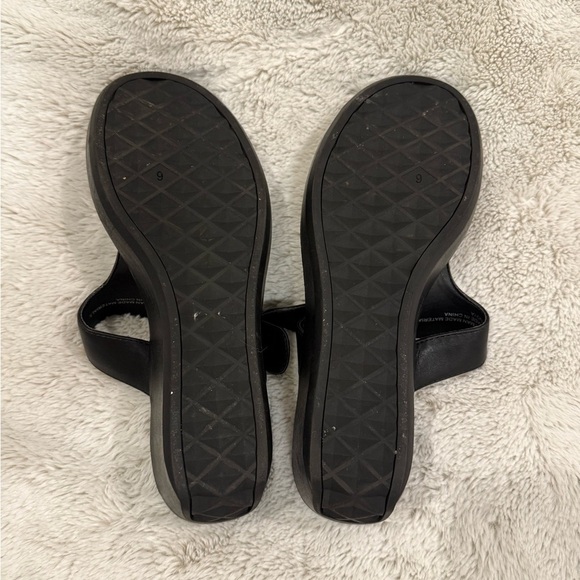 Aerosoles Indya Women's Black Wedge Sandals 9M - Picture 6 of 7